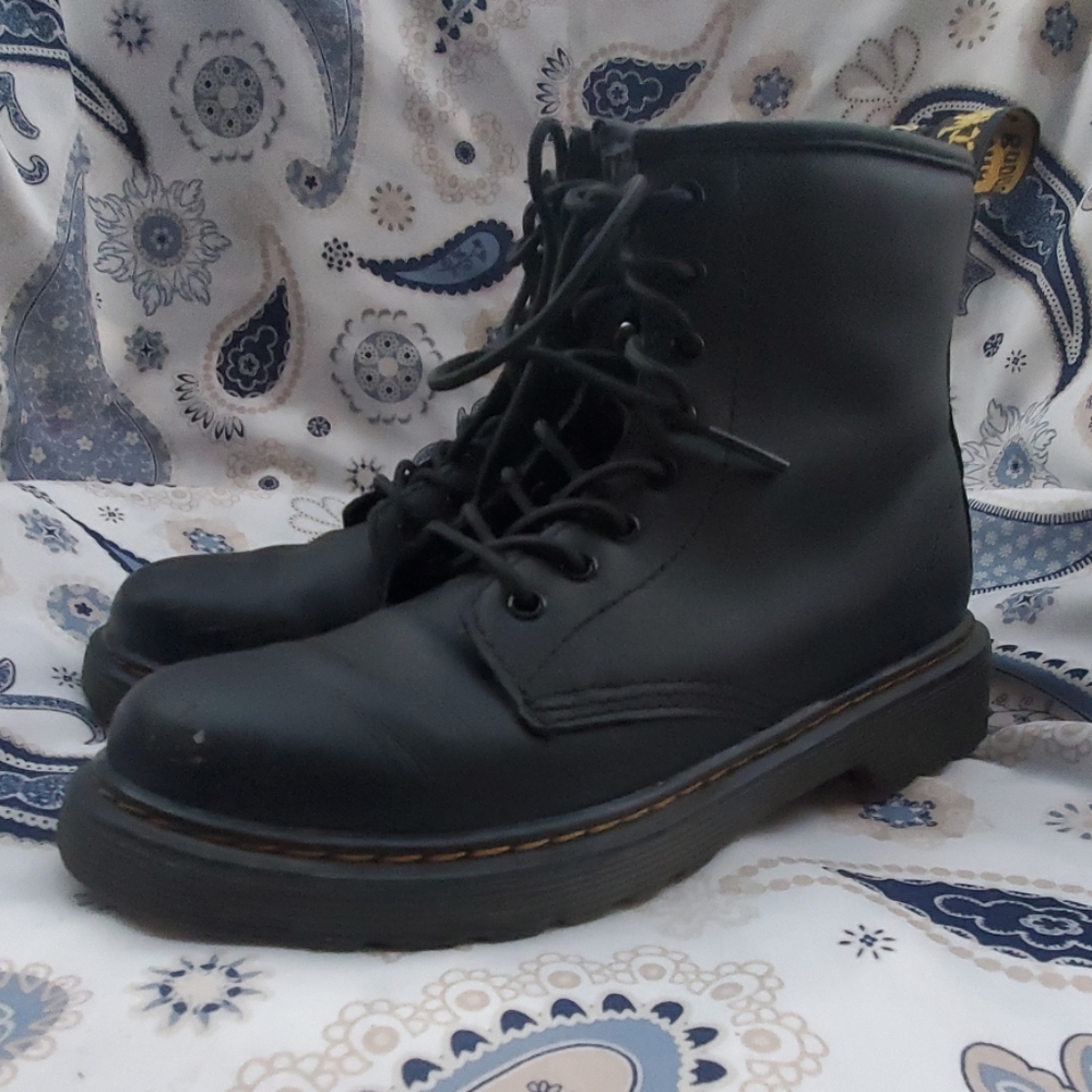DR MARTENS - Picture 3 of 8